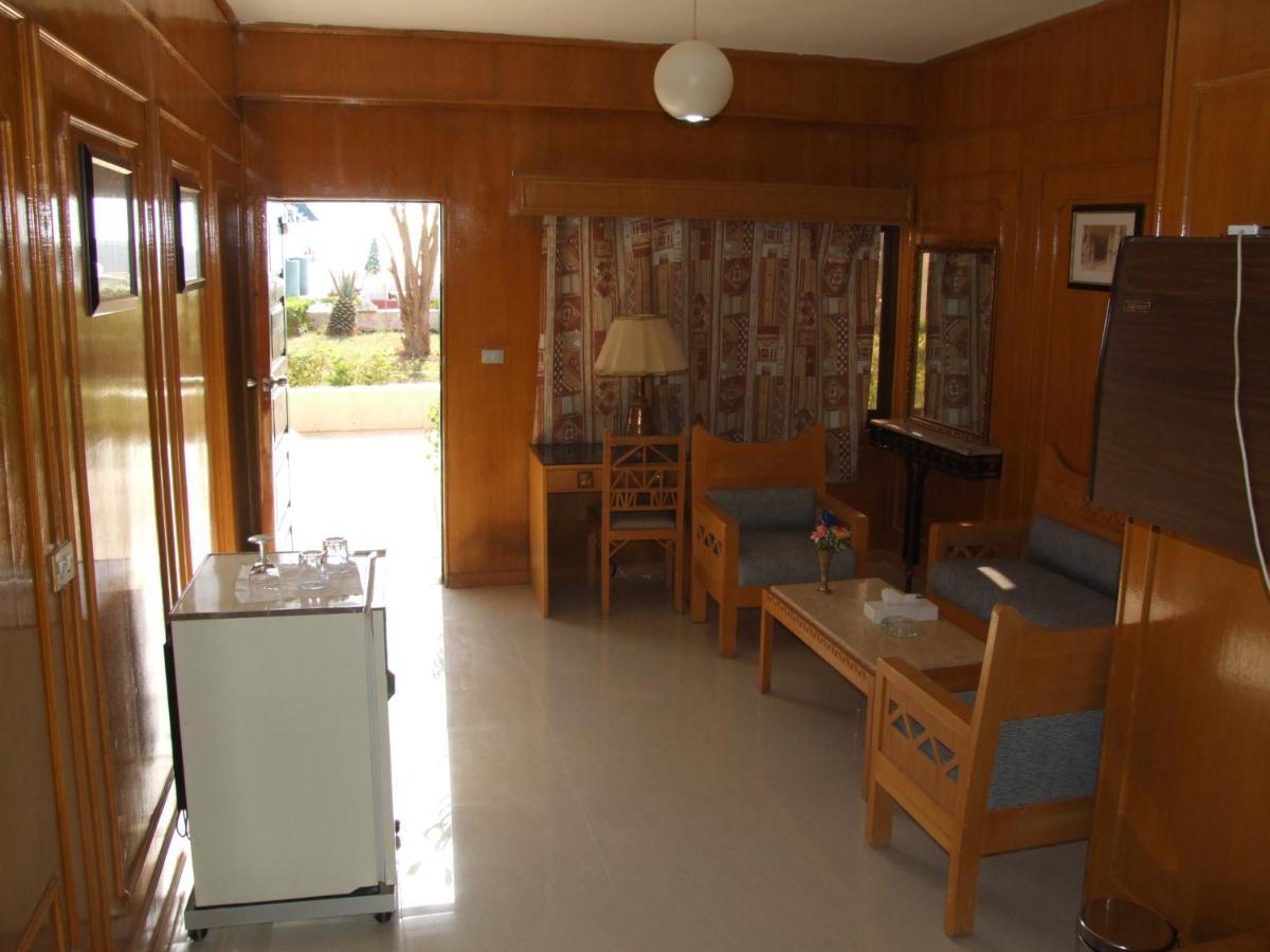 Nefertari Hotel Abu Simble Abu Simbel Kamer foto